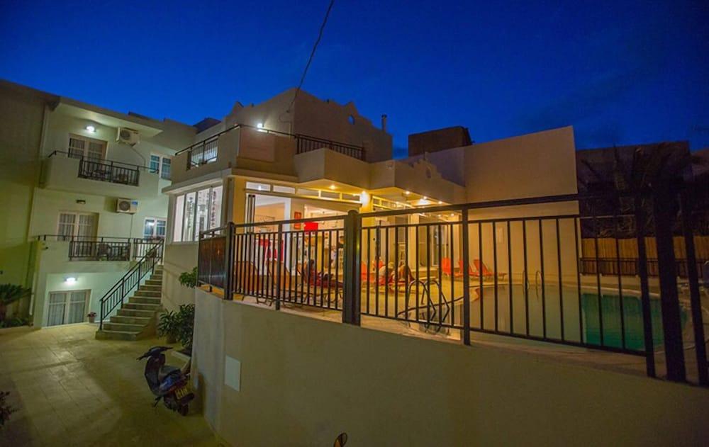 Malia Central Apartments Zewnętrze zdjęcie